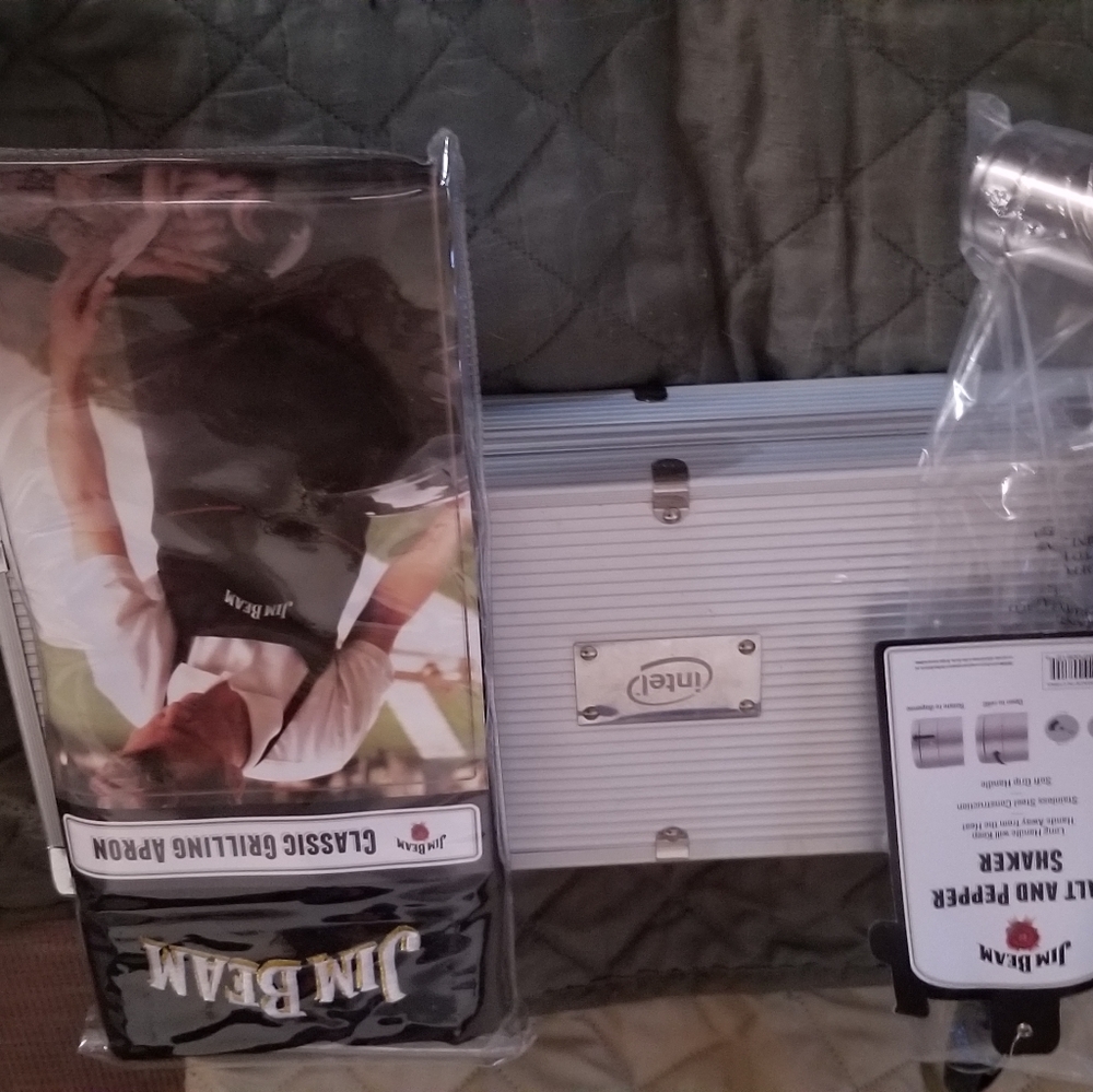 JIM BEAM 2PC/6PC W/CASE IDEAL BBQ TOOLS